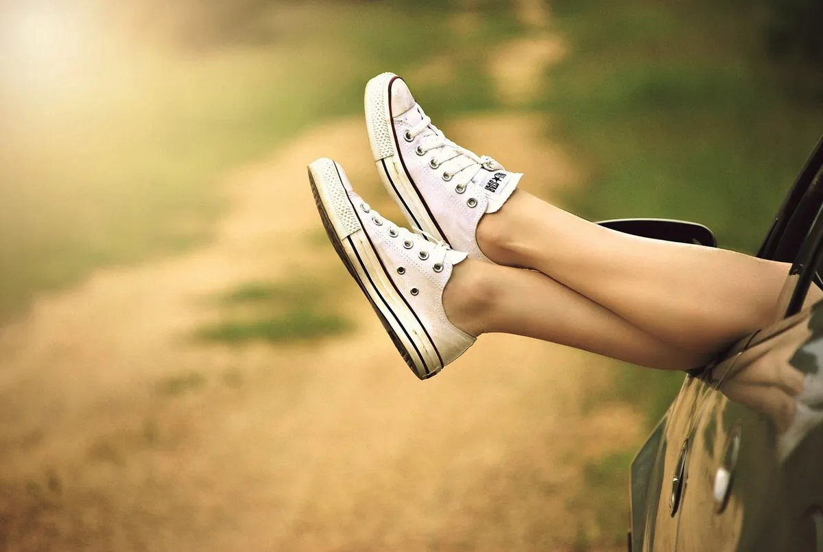 shoes, legs, car, car window, woman, girl, outdoors, carefree, leisure, car wallpapers, lifestyle, feet, footwear, sneakers, converse, sunlight