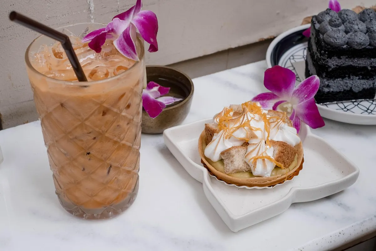 thai tea, candy custard, cake, thai dessert, traditional english tea, thai tea, thai tea, thai tea, thai tea, thai tea
