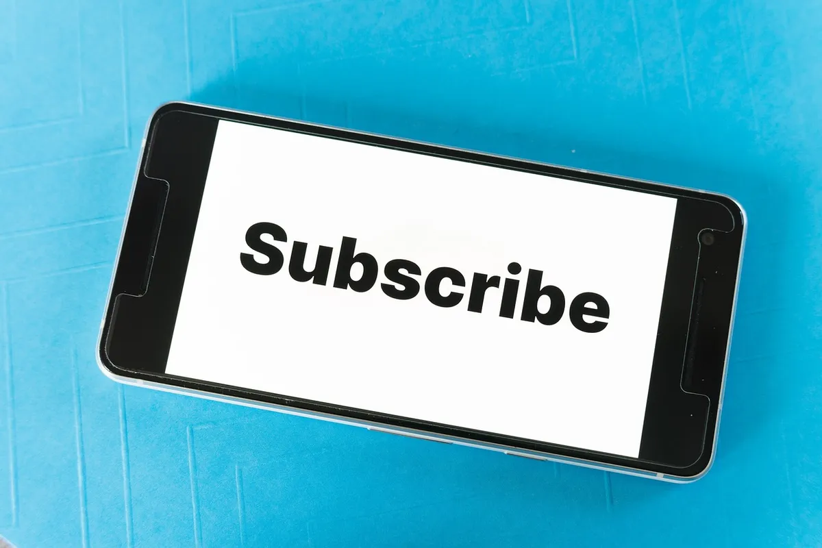 mockup, screen, smartphone, website, blog, word, subscribe, social, media, channel, subscription, money, sale, youtube, contract, e commerce, number, netflix, s